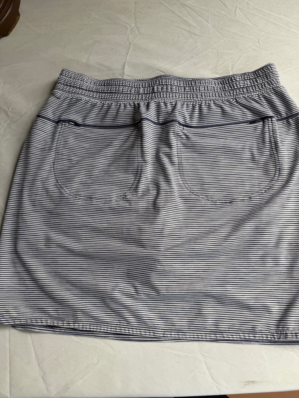 Duluth Trading Co Navy and White Striped Pull-On Skort size L cotton - Picture 2 of 4